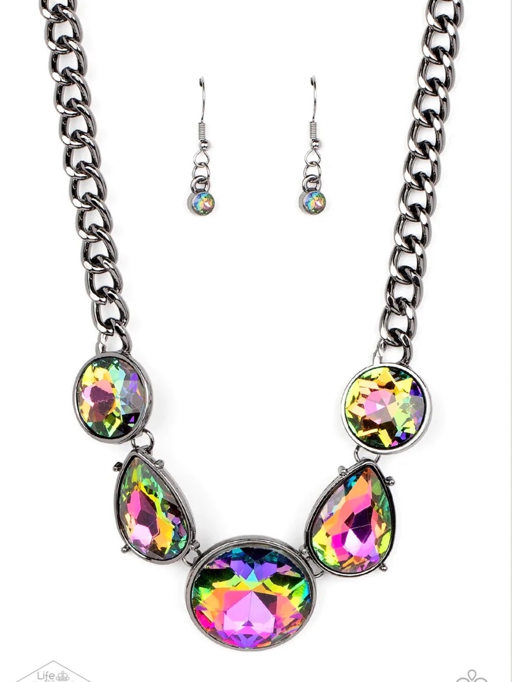 All The World’s My Stage Necklace & Earring Set - Multicolor